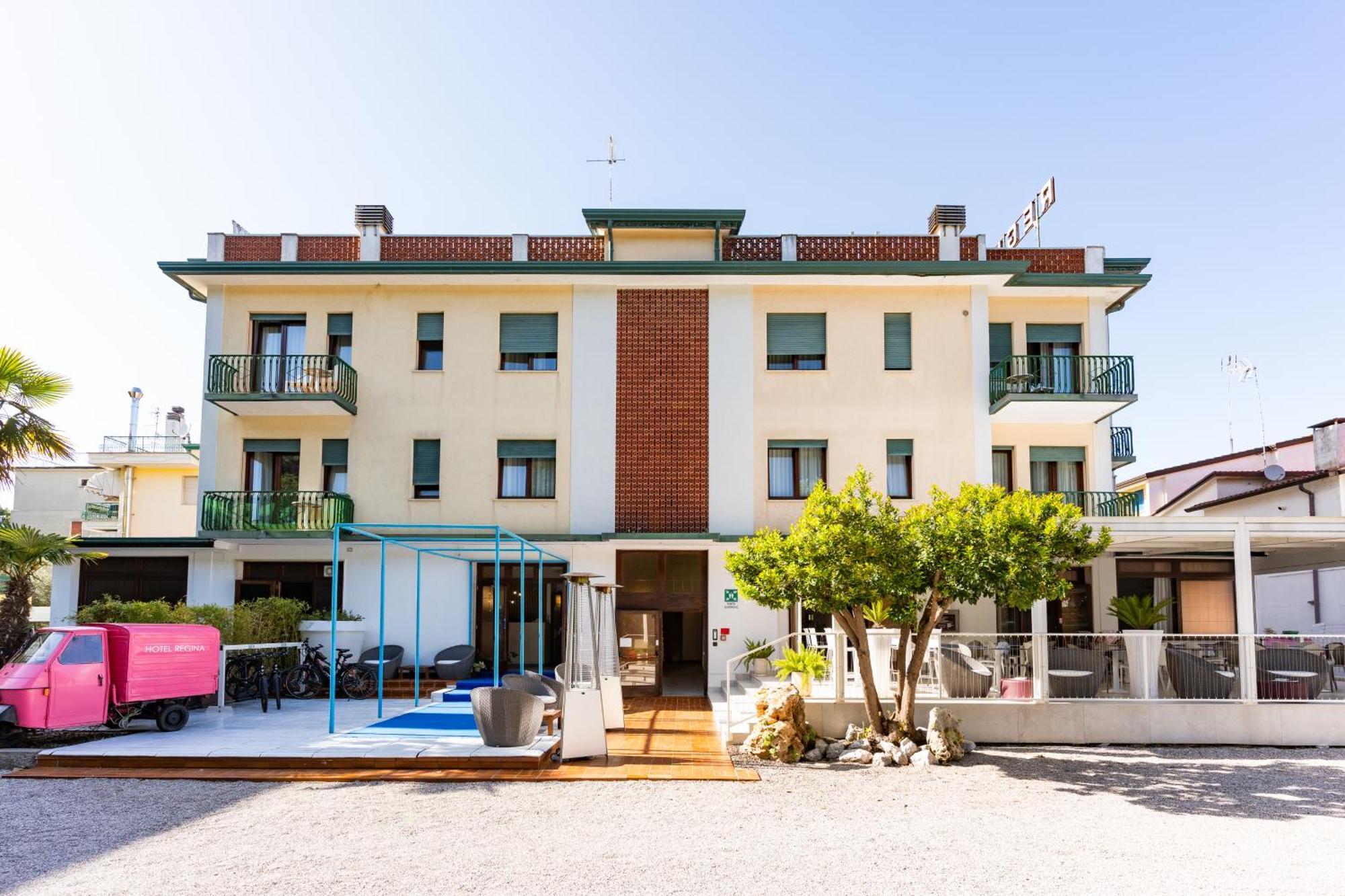 Hotel Regina Caorle Exteriör bild